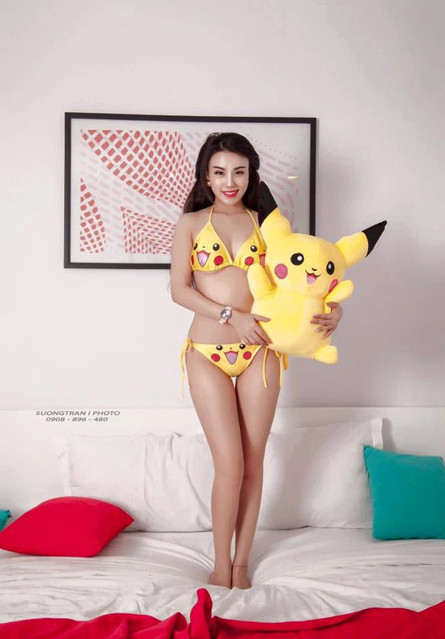 Hot Girl Linh Miu Sexy Gợi Cảm Với Bộ Bikini Hình Pikachu
